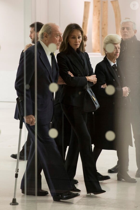 Isabel Preysler le 29 décembre 2017 à la chapelle ardente à la mémoire de Carmen Franco à Madrid, avant sa crémation.
