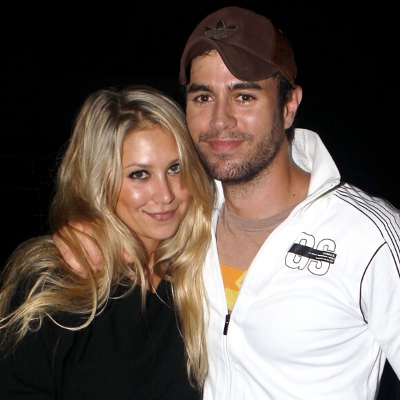 Exclusif - Anna Kournikova et Enrique Iglesias dans les rues de Miami le 18 novembre 2009.