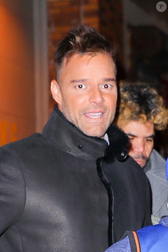 Ricky Martin à la sortie des studios de l'émission "The Daily Show with Trevor Noah" à New York, le 16 janvier 2018.