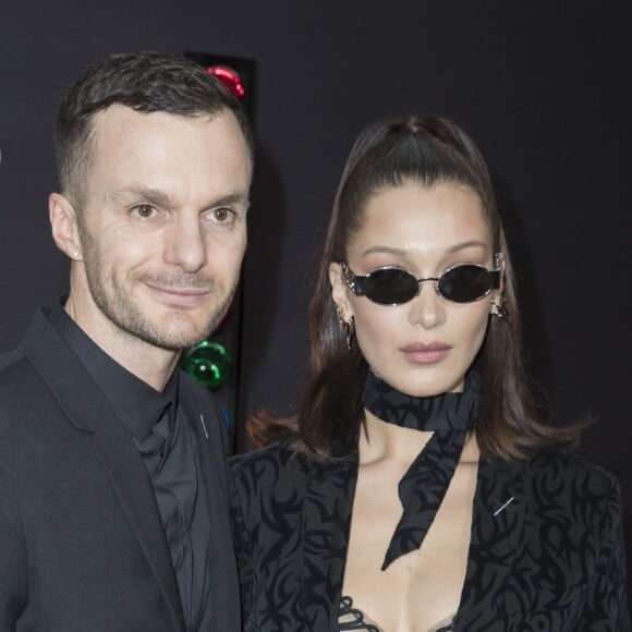 Kris Van Assche et Bella Hadid - Défilé de mode Dior Homme collection Automne/Hiver 2018/2019 à Paris, le 20 janvier 2018. © Olivier Borde/Bestimage