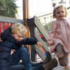 La princesse Charlene de Monaco a publié le 21 janvier 2018 sur son compte Instagram des photos de ses enfants le prince Jacques et la princesse Gabriella prises lors d'une "matinée fun" où ils ont joué au square et visité l'exposition Bugatti aux Terrasses de Fontvieille.