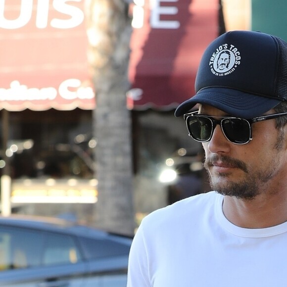 Exclusif - James Franco est allé déjeuner avec Jeff Garlin au restaurant Joan's à Studio City, le 23 janvier 2018.