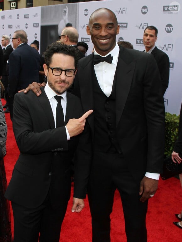 J. J. Abrams et Kobe Bryant à la soirée 44th Life Achievement Award Gala en l'honneur de John Williams à Hollywood, le 9 juin 2016