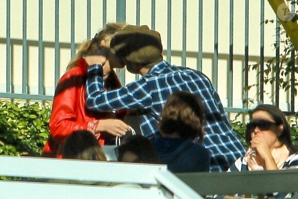 Exclusif - Ed Westwick et sa compagne Jessica Serfaty déjeunent à Los Angeles, le 20 janvier 2018.