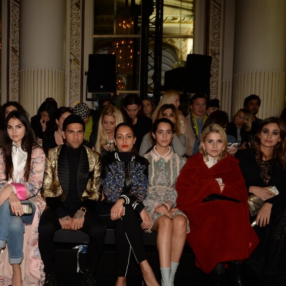 Denni Elias, Olivia Palermo, Dani Alves, Hiba Abouk, Iman Pérez, Caroline Daur et Elisa Bachir Bey - Défilé de mode "Zuhair Murad", collection Haute-Couture printemps-été 2018, à Paris le 24 janvier 2018. © Rachid Bellak/Bestimage