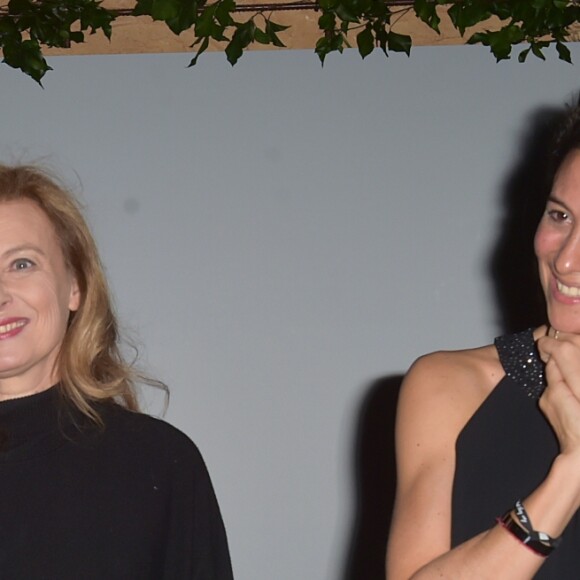Exclusif - Les organisteurs Thierry Jacob et Christelle Gauzet et Valérie Trierweiler (ambassadrice du Raid) - Présentation du 1er Raid sportif 100% féminin "Le Finland Trophy" au Ice Kube Bar à Paris le 13 décembre 2017. La course se déroulera du 25 au 29 janvier 2018 au Cercle Polaire en Laponie avec 50 équipes. © Giancarlo Gorassini/Bestimage