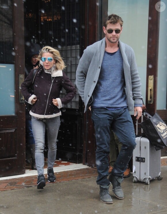 Chris Hemsworth et sa femme Elsa Pataky à New York le 17 janvier 2018.