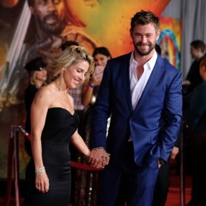 Chris Hemsworth et sa femme Elsa Pataky à l'avant-première de 'Thor: Ragnarok' à Hollywood, le 10 octobre 2017 © Chris Delmas/Bestimage