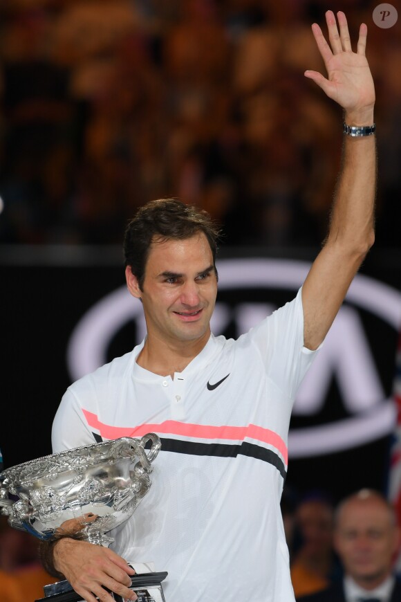 Roger Federer a remporté son 20e titre du Grand Chelem en battant Martin Cilic à l'Open d'Australie, Melbourne le 28 janvier 2018.