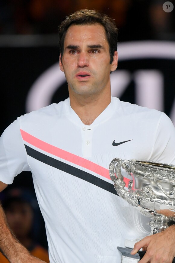 Roger Federer a remporté son 20e titre du Grand Chelem en battant Martin Cilic à l'Open d'Australie, Melbourne le 28 janvier 2018.