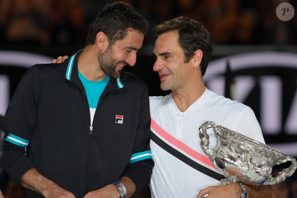 Roger Federer a remporté son 20e titre du Grand Chelem en battant Martin Cilic à l'Open d'Australie, Melbourne le 28 janvier 2018.