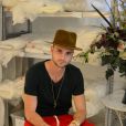 Bastien Grimal, ex-candidat de "Secret Story 10", en visite chez Alon Livne, qui habille des stars telles que Beyoncé, Kim Kardashian ou Lady Gaga. © Vanessa Attali
