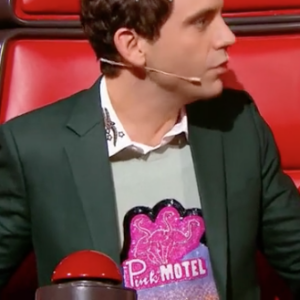 Mika vexe Zazie après la prestation de Carlton dans "The Voice 7" sur TF1 le 3 février 2018.