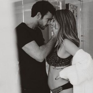 Hugo Philip et Caroline Receveur, enceinte, au George V à Paris le 2 février 2018