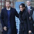 Le prince Harry et sa fiancée Meghan Markle quittent le château de Cardiff le 18 janvier 2018.
