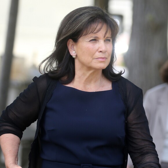 Exclusif  - Anne Sinclair - Obsèques de Simone Veil au cimetière du Montparnasse à Paris, le 5 juillet 2017.
