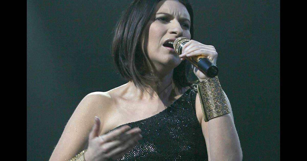 Laura Pausini est la chanteuse 13... 