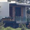 Extérieur de la villa de Jennifer Aniston à Los Angeles, en 2013.