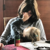 Carla Bruni avec ses enfants, Aurélien et Giulia, sur Instagram le 5 janvier 2018.