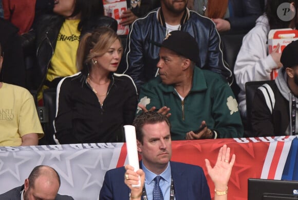 Ellen Pompeo et son époux Chris Ivery assistent au NBA All-Star Game 2018 au Staples Center. Los Angeles, le 18 février 2018.