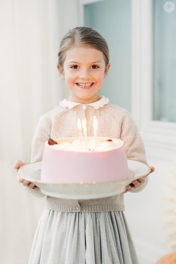 La princesse Estelle de Suède photographiée par Erika Gerdemark pour son 6e anniversaire, le 23 février 2018. © Erika Gerdemark / Cour royale de Suède