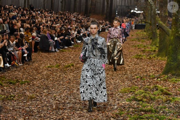 Défilé de mode "Chanel", collection prêt-à-porter automne-hiver 2018/2019, au Grand Palais à Paris. Le 6 mars 2018