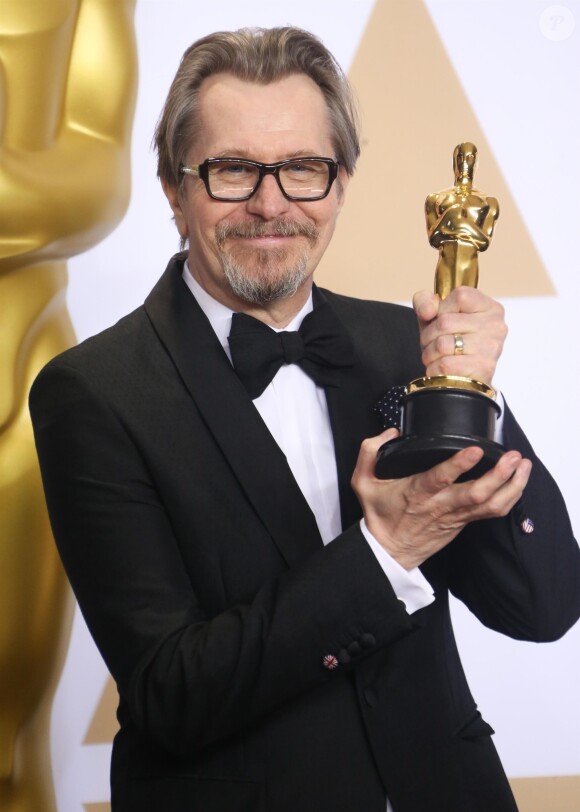 Gary Oldman lors de la 90ème cérémonie des Oscars 2018 au théâtre Dolby à Los Angeles, Californie, Etats-Unis, le 4 mars 2018. © AMPAS/Zuma Press/Bestimage