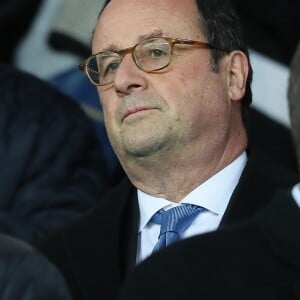 François Hollande - People lors du huitième de finale retour de Ligue des Champion, du Paris Saint-Germain contre le Real Madrid au Parc des Princes à Paris le 6 mars 2018. Le Real à remporté le match sur le score de 2 buts à 1. © Cyril Moreau/Bestimage