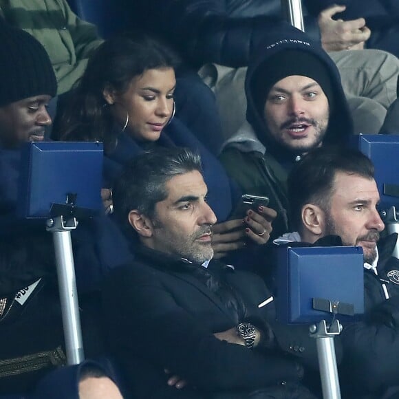 Ary Abittan, Kev Adams, Michaël Youn - People lors du huitième de finale retour de Ligue des Champion, du Paris Saint-Germain contre le Real Madrid au Parc des Princes à Paris le 6 mars 2018. Le Real à remporté le match sur le score de 2 buts à 1. © Cyril Moreau/Bestimage