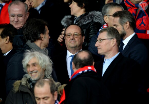François Hollande, Jean-Claude Blanc, Louis Bertignac - People lors du huitième de finale retour de Ligue des Champion, du Paris Saint-Germain contre le Real Madrid au Parc des Princes à Paris le 6 mars 2018. Le Real à remporté le match sur le score de 2 buts à 1. © Rachid Bellak/Bestimage