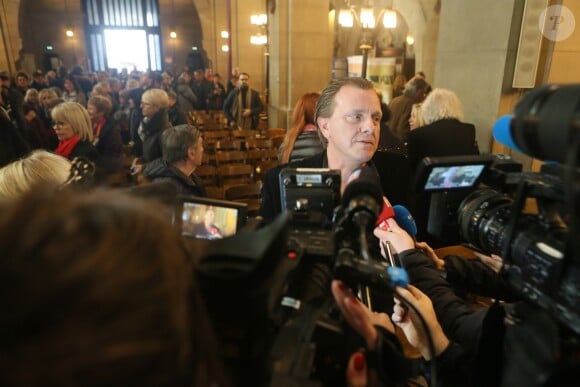 Claude François Junior (Jr) lors de la messe hommage à Claude François en l'église Notre-Dame d'Auteuil à Paris le 10 mars 2018. Cette commémoration marque le 40ème anniversaire de la mort du chanteur. Ses obsèques ont été célébrées au même endroit le 15 mars 1978. © CVS / Bestimage  Merci de masquer le visage des enfants à la publication10/03/2018 - Paris