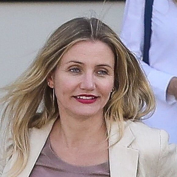 Exclusif - Cameron Diaz et une amie quittent l'hôtel Waldorf Astoria après leur déjeuner. Los Angeles, le 18 janvier 2018.