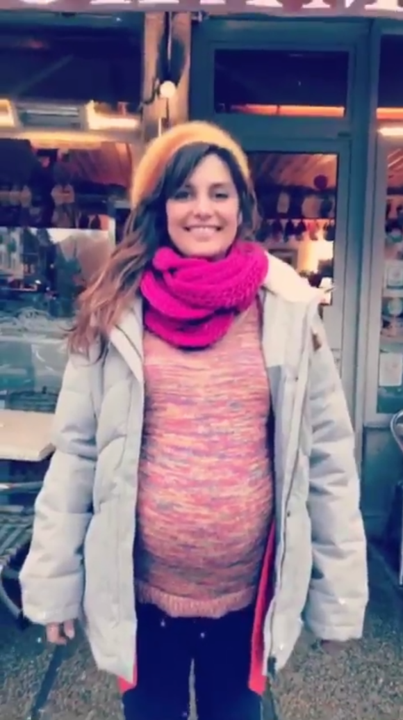 Laetitia Milot s'affiche et dévoile un très beau baby bump. Mars 2018.