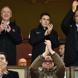 De gauche à droite, Vadim Vasilyev, le vice président de l'AS Monaco, Louis Ducruet et le prince Albert II de Monaco et Louis Ducruet durant la rencontre de football de Ligue 1 opposant Monaco à Lille au stade Louis II le 16 mars 2018. Le prince Albert II de Monaco qui célébrait ses 60 ans le 14 mars, a eu comme premier cadeau la victoire de son club et à la fin de la rencontre les joueurs lui ont offert un ballon et un maillot floqué du texte : Joyeux Anniversaire SAS. © Bruno Bebert/Bestimage