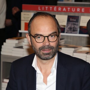 Le Premier Ministre Edouard Philippe lors du salon du livre de Paris le 17 Mars 2018 à la Porte de Versailles de Paris. © Denis Guignebourg/Bestimage