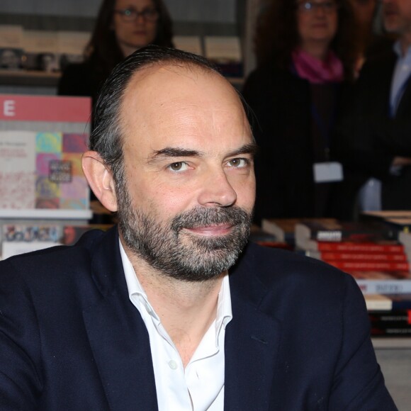 Le Premier Ministre Edouard Philippe lors du salon du livre de Paris le 17 Mars 2018 à la Porte de Versailles de Paris. © Denis Guignebourg/Bestimage