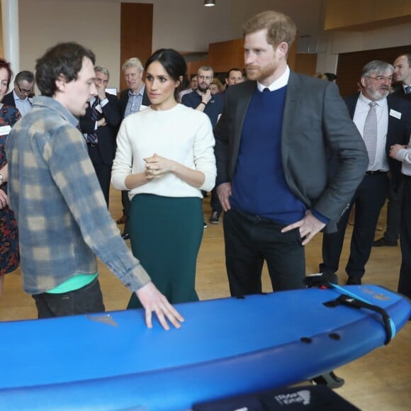 Le prince Harry et Meghan Markle ont visité le campus scientifique Catalyst Inc où étaient rassemblés des entrepreneurs innovants le 23 mars 2018 à Belfast.