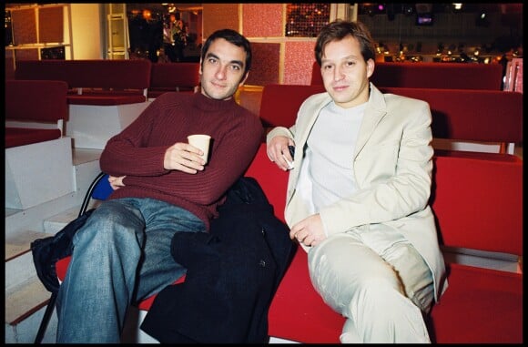 Mischa Aznavour (à droite) en novembre 2000 dans Vivement Dimanche avec Camille Sayan.