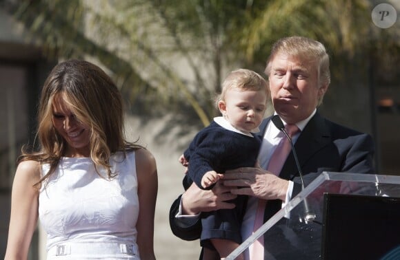 Donald Trump, sa femme Melania et leur fils Barron à Hollywood. Le 16 janvier 2007 © Prensa Internacional / Zuma Press / Bestimage