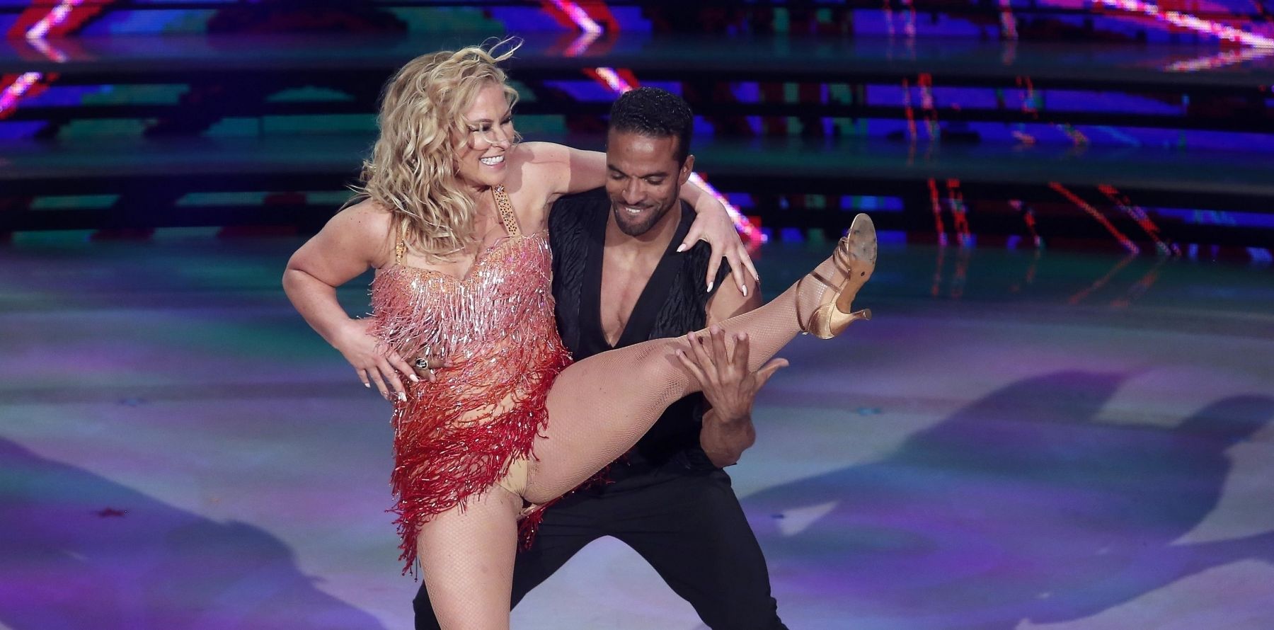 Danse Avec Les Stars Nue Anastacia les fesses à l'air : La chanteuse lâchée par sa robe en direct -  Purepeople
