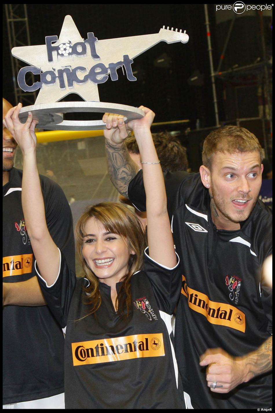 Julie Zenatti et M. Pokora, lors de la 4e édition de Foot ...