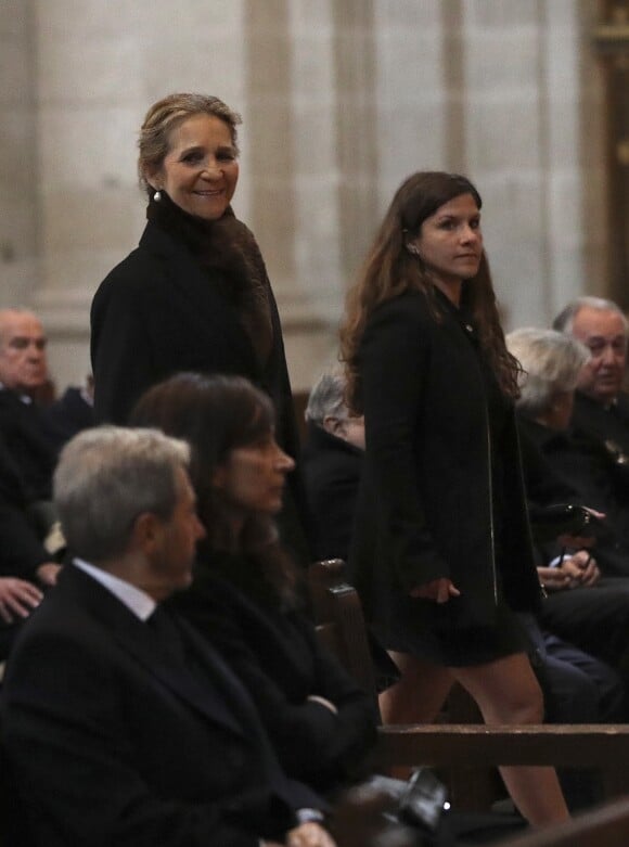 L'infante Elena d'Espagne lors de la messe commémorant le 25e anniversaire de la mort de dom Juan de Borbon (Jean de Bourbon), père du roi Juan Carlos Ier, le 3 avril 2018 au monastère San Lorenzo de El Escorial.