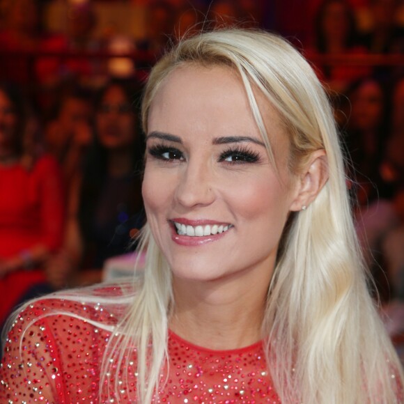 Exclusif - Elodie Gossuin-Lacherie - Enregistrement de l'émission "Le plus grand cabaret du monde" à La Plaine Saint-Denis le 5 septembre 2017. © Bahi/Bestimage