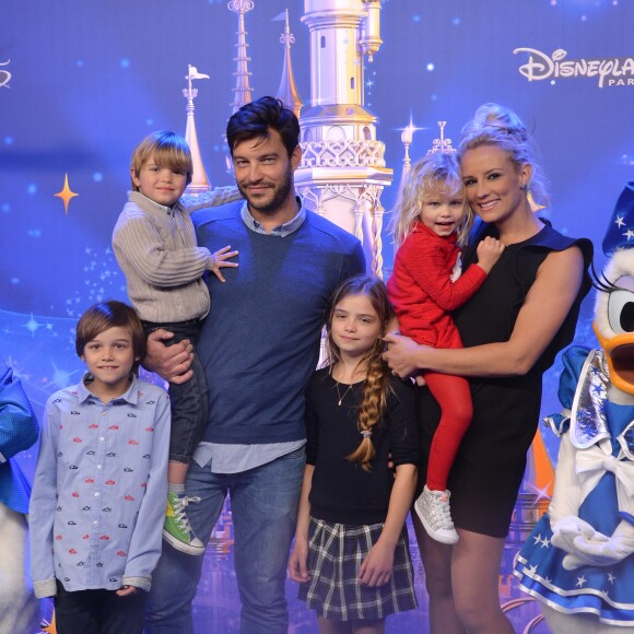 Elodie Gossuin, Bertrand Lacherie et leurs 4 enfants Rose Lacherie, Jules Lacherie, Joséphine Lacherie, Léonard Lacherie - 25 ème anniversaire de Disneyland Paris à Marne-La-Vallée le 25 mars 2017 © Veeren Ramsamy / Bestimage