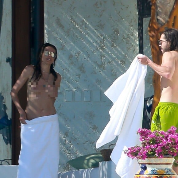 Heidi Klum et son nouveau compagnon Tom Kaulitz (Tokyo Hotel) roucoulent sous le soleil de Cabo San Lucas au Mexique le 8 avril 2018