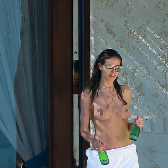 Heidi Klum et son nouveau compagnon Tom Kaulitz (Tokyo Hotel) roucoulent sous le soleil de Cabo San Lucas au Mexique le 8 avril 2018