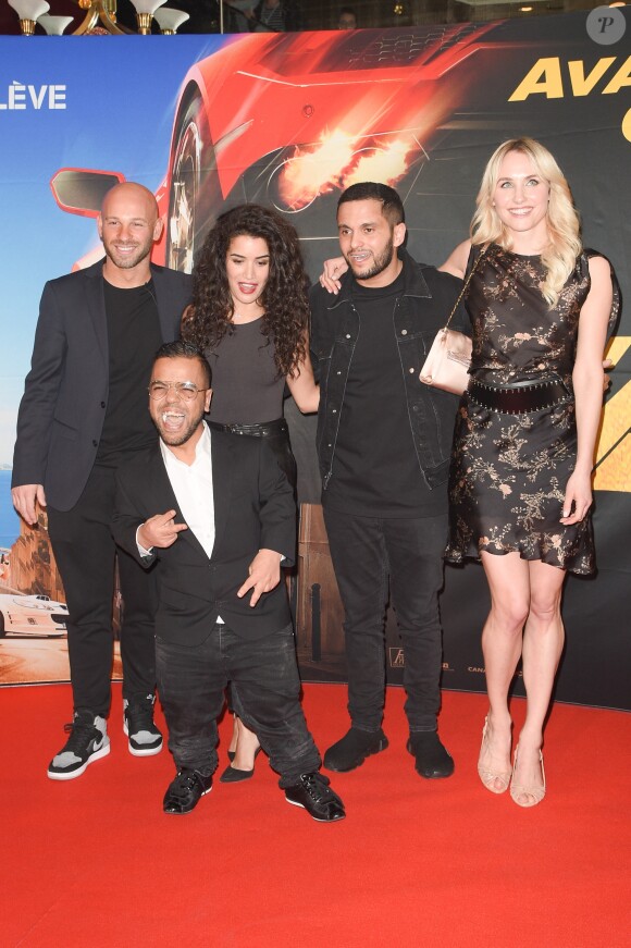 Franck Gastambide, Anouar Toubali, Sabrina Ouazani, Malik Bentalha et Sand Van Roy - Avant-première du film "Taxi 5" au cinéma le Grand Rex à Paris, France, le 8 avril 2018. © Coadic Guirec/Bestimage