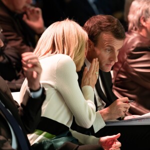 Le président de la République française Emmanuel Macron et sa femme la première dame Brigitte Macron (Trogneux) - Conférence des évêques de France (CEF) au collège des Bernardins à Paris, France, le 9 avril 2018. © Jacques Witt/Pool/Bestimage