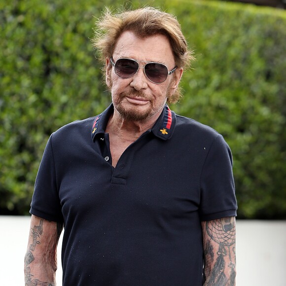 Johnny Hallyday va déjeuner au restaurant "Cecconi's" à West Hollywood le 25 mars 2017.