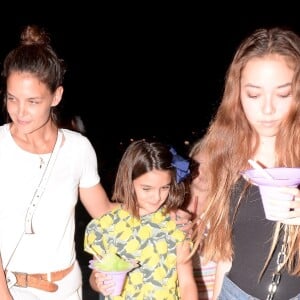 Katie Holmes a passé la soirée avec sa fille Suri à la fête foraine de Chili Cook-Off à Malibu, le 4 septembre 2017